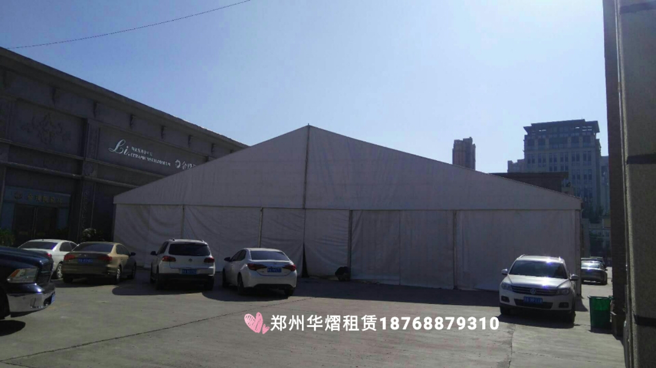 <b>信阳百花会展中心车展篷房铁马护栏租赁</b>